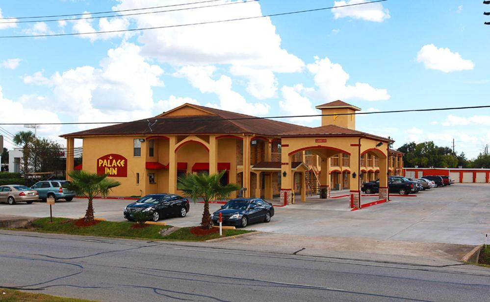 Palace Inn Rosenberg Exterior photo