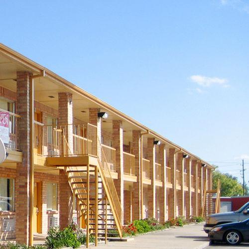 Palace Inn Rosenberg Exterior photo